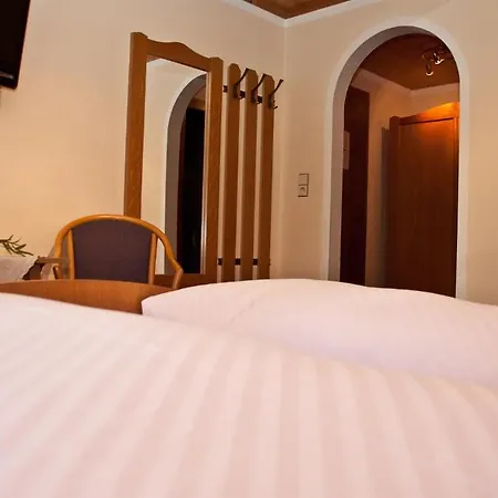 Inn Gasthof Zum Wilden Kaiser 3*